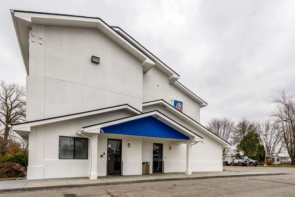 Red Roof Inn Findlay Bagian luar foto