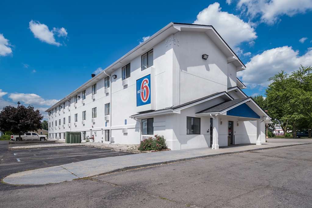 Red Roof Inn Findlay Bagian luar foto