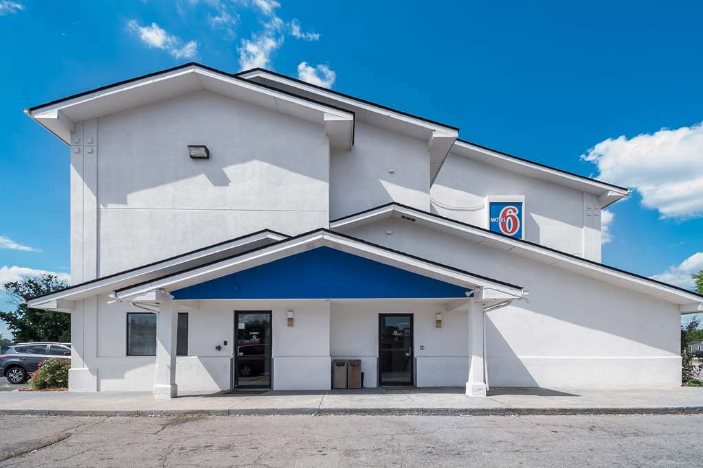 Red Roof Inn Findlay Bagian luar foto