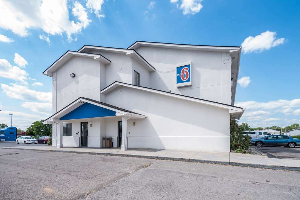 Red Roof Inn Findlay Bagian luar foto